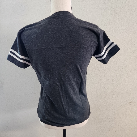 Corvette Dark Gray V Neck Short Sleeve T-Shirt Size Small - Picture 4 of 5